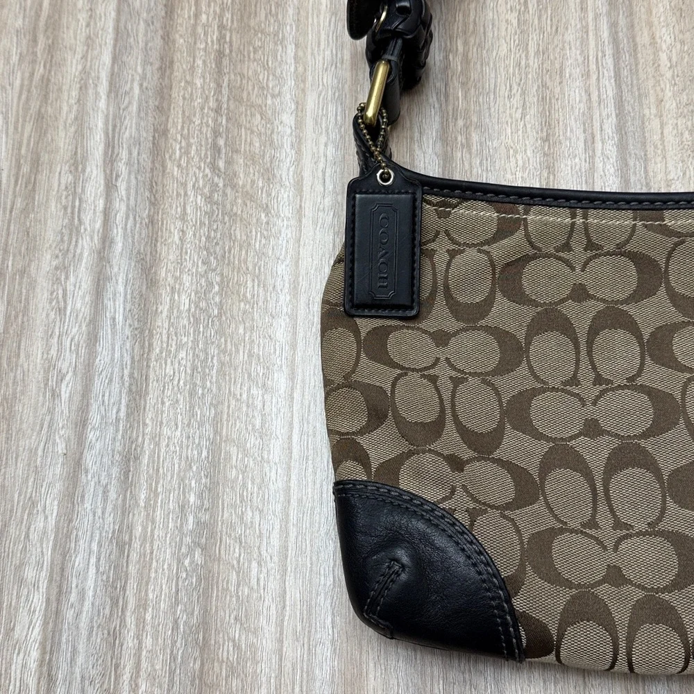 Coach Bleeker Hobo Shoulder Bag # 11431 Leather Corner Brass Buckle Y2K